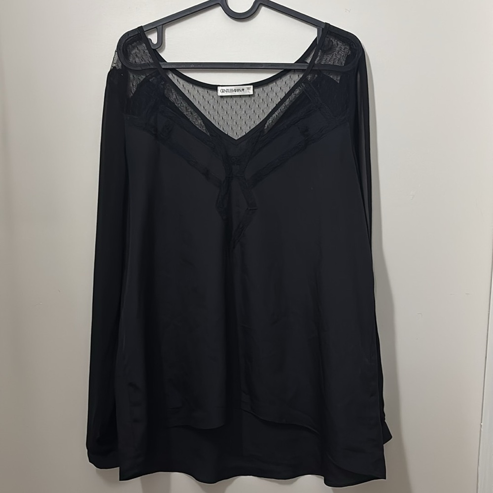 Gentle Fawn Long Sleeved Blouse With Lace sheer Design Neckline Cut Out Sleeve